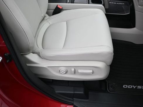 New 2026 Honda Odyssey EX-L image 18