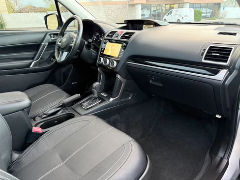 Used 2017 Subaru Forester 2.5i Touring AWD/4WD image 14