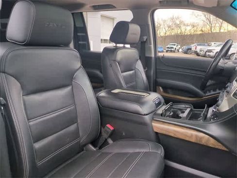 Used 2019 GMC Yukon XL Denali w/ Denali Ultimate Package image 29