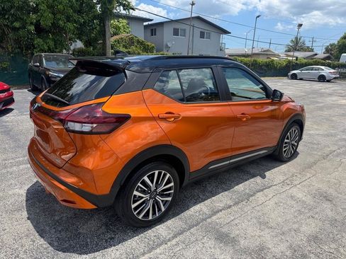 Used 2024 Nissan Kicks SR w/ SR Premium Package FWD image 8