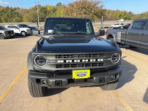 New 2025 Ford Bronco Big Bend w/ Black Diamond Package image 3