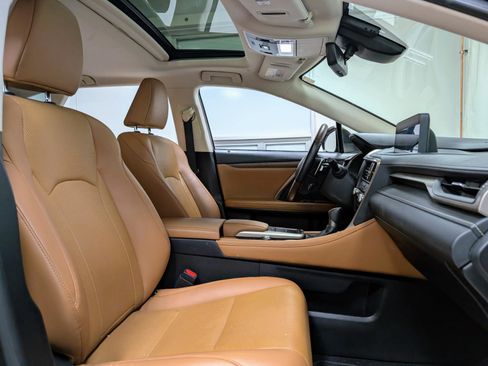 Used 2022 Lexus RX 350L FWD w/ Premium Package image 26