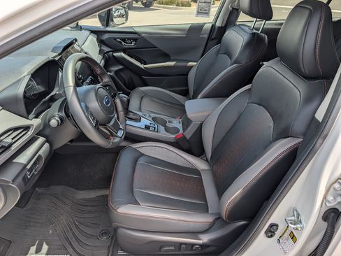 Used 2024 Subaru Crosstrek 2.5i Limited AWD/4WD image 2