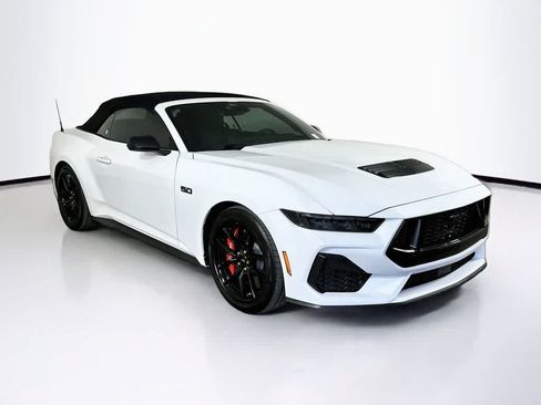 Used 2025 Ford Mustang GT Premium RWD image 22