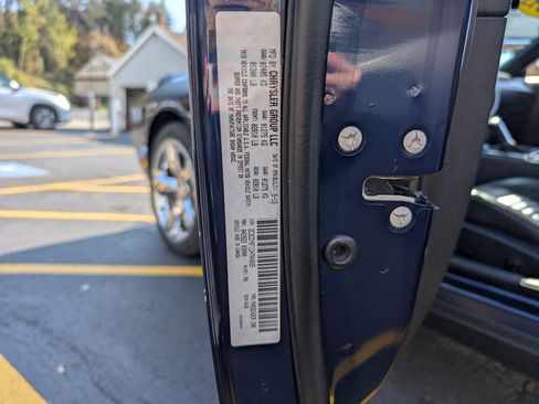 Used 2013 Dodge Challenger R/T Plus image 22