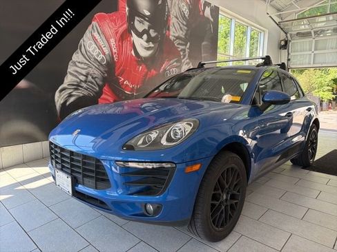 Used 2017 Porsche Macan AWD/4WD image 1