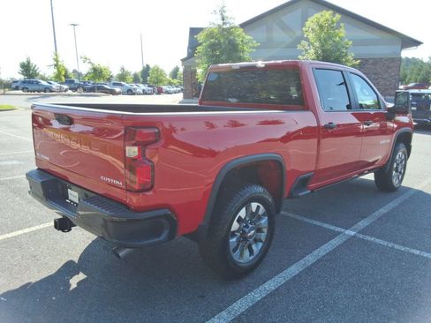 Used 2024 Chevrolet Silverado 2500 Custom w/ Custom Value Package AWD/4WD image 5