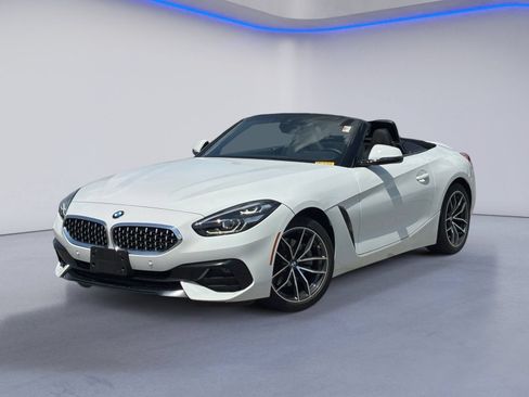 Used 2022 BMW Z4 sDrive30i RWD image 2