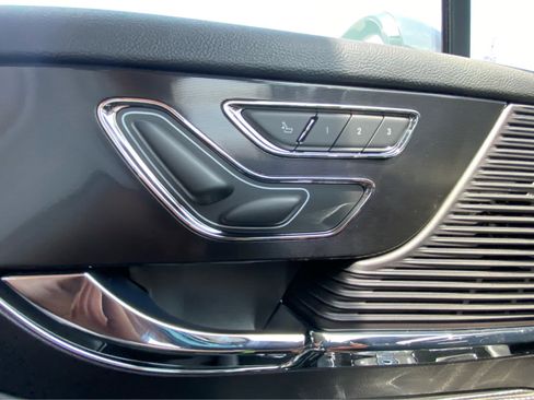 Used 2022 Lincoln Corsair FWD w/ Equipment Group 101A image 24