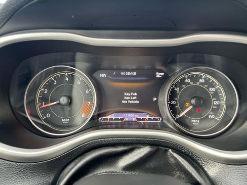 Used 2014 Jeep Cherokee Trailhawk w/ Technology Group AWD/4WD image 18