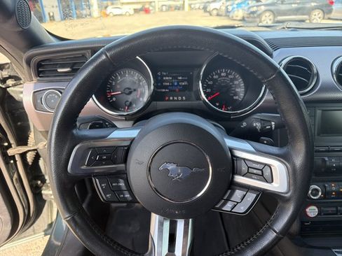 Used 2016 Ford Mustang GT RWD image 12