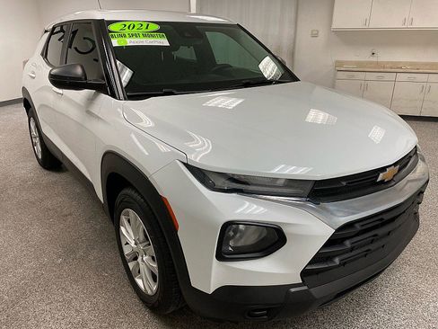 Used 2021 Chevrolet TrailBlazer LS image 3