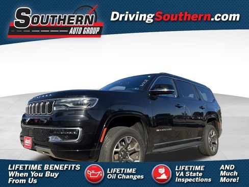 Used 2024 Jeep Wagoneer Series III image 1