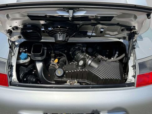 Used 2005 Porsche 911 Carrera image 15