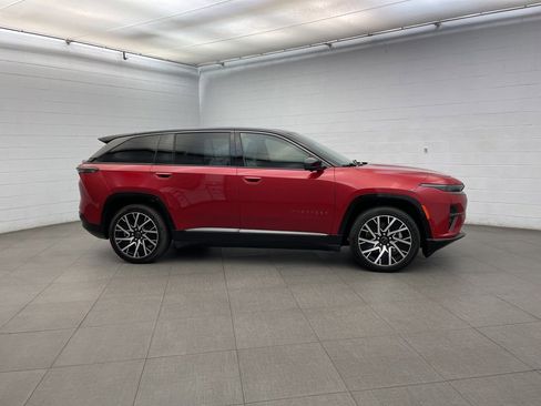 New 2025 Jeep Wagoneer S Limited image 2