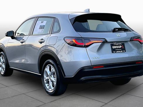 Used 2023 Honda HR-V LX image 12
