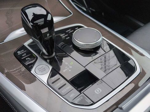 Certified 2022 BMW X5 xDrive40i w/ Parking Assistance Package image 34