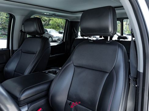 Used 2021 Ford F150 Lariat w/ Max Trailer Tow Package image 27