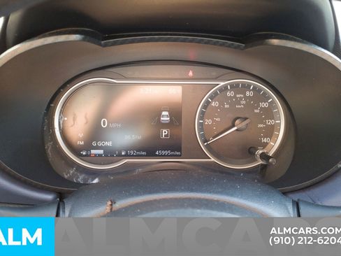 Used 2024 Nissan Versa SV image 13