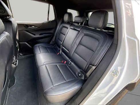 Used 2025 Chevrolet Equinox LT w/ Convenience Package II FWD image 19