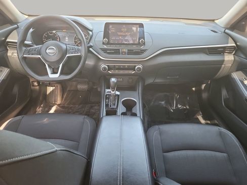 Used 2022 Nissan Altima 2.5 SV image 11