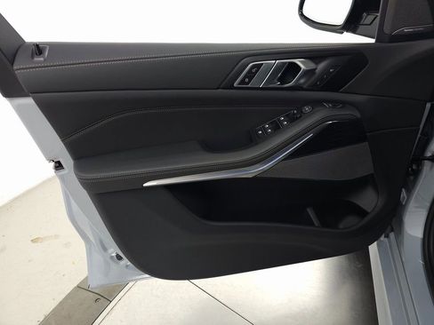 Used 2026 BMW X5 xDrive40i w/ Executive Package image 10