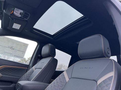 New 2026 GMC Canyon Denali image 44