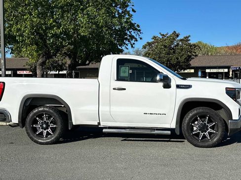 Used 2023 GMC Sierra 1500 Pro w/ Convenience Package image 6