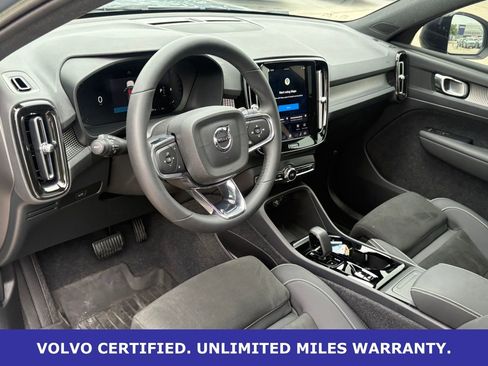 Certified 2023 Volvo XC40 B5 Plus w/ Climate Package AWD/4WD image 16