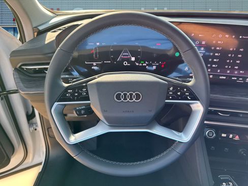 New 2025 Audi Q5 Premium Plus w/ Premium Plus image 18