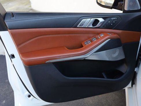 Used 2021 BMW ALPINA XB7 image 16