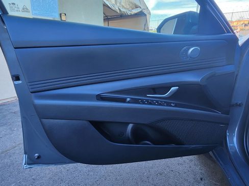 New 2026 Hyundai Elantra Limited image 21