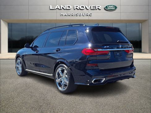 Used 2022 BMW X7 xDrive40i w/ M Sport Package AWD/4WD image 2