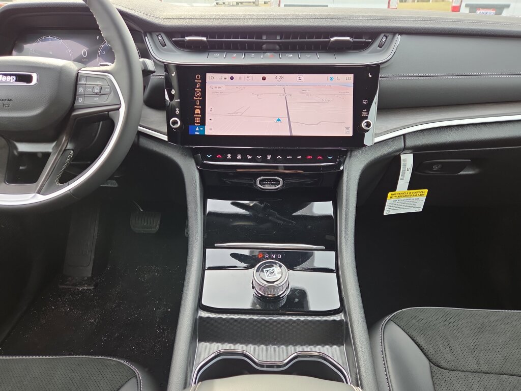 New 2026 Jeep Grand Cherokee Altitude RWD image 11