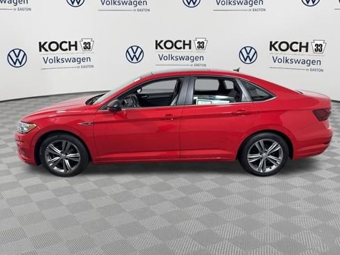 Used 2020 Volkswagen Jetta R-Line w/ R-Line Cold Weather Package image 4