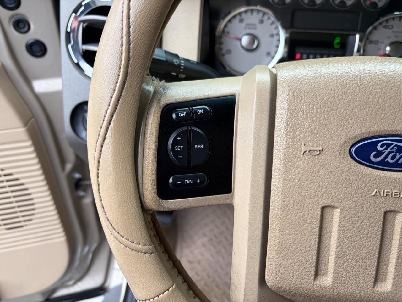 Used 2008 Ford F350 Lariat AWD/4WD image 16