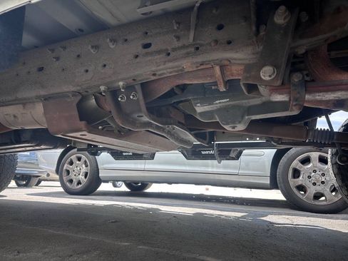 Used 2000 Ford F350 XL AWD/4WD image 17