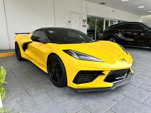 Used 2026 Chevrolet Corvette Stingray Convertible w/ Z51 Performance Package RWD image 2