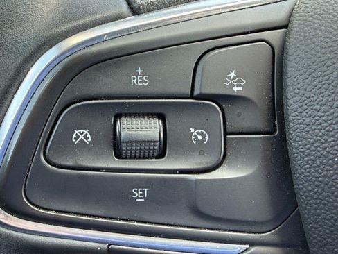 Used 2024 Buick Encore GX Sport Touring FWD image 22