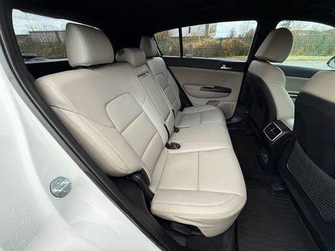 Used 2021 Kia Sportage S image 10