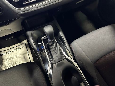 Used 2025 Toyota Corolla SE image 39