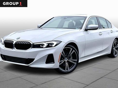 Certified 2024 BMW 330i Sedan w/ Premium Package image 1