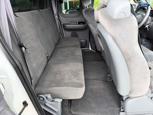 Used 2001 Ford F150 Lariat image 26