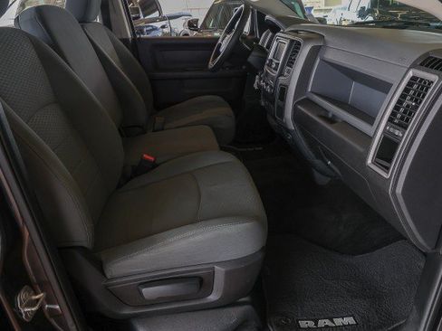 Used 2017 RAM 1500 Express w/ Express Value Package RWD image 31