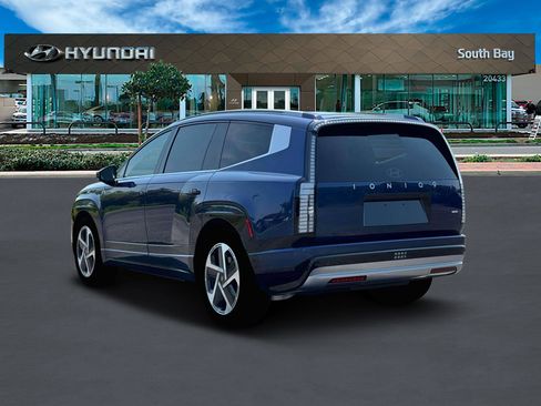 New 2026 Hyundai Ioniq 9 Limited image 5