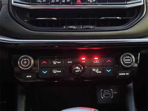 Used 2022 Jeep Compass Trailhawk image 15