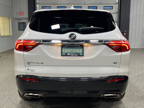 Certified 2023 Buick Enclave Essence w/ Experience Buick Package image 4