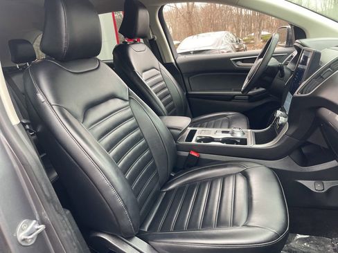 Used 2024 Ford Edge SEL image 18