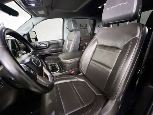 Used 2023 GMC Sierra 2500 Denali w/ Denali Ultimate Package image 25