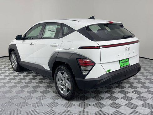 New 2026 Hyundai Kona SE image 3